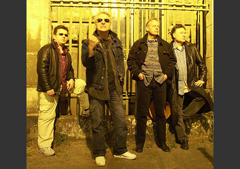 Authority – Bandbild 2